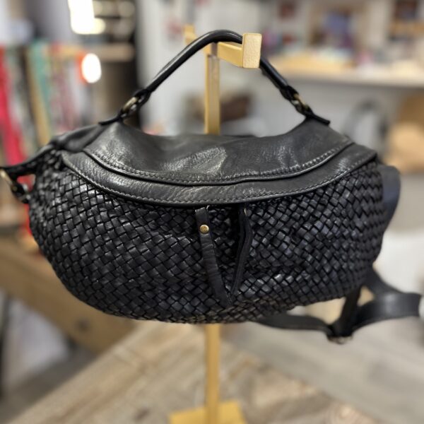 Sac banane en cuir tressé noir pour femme, élégant et pratique